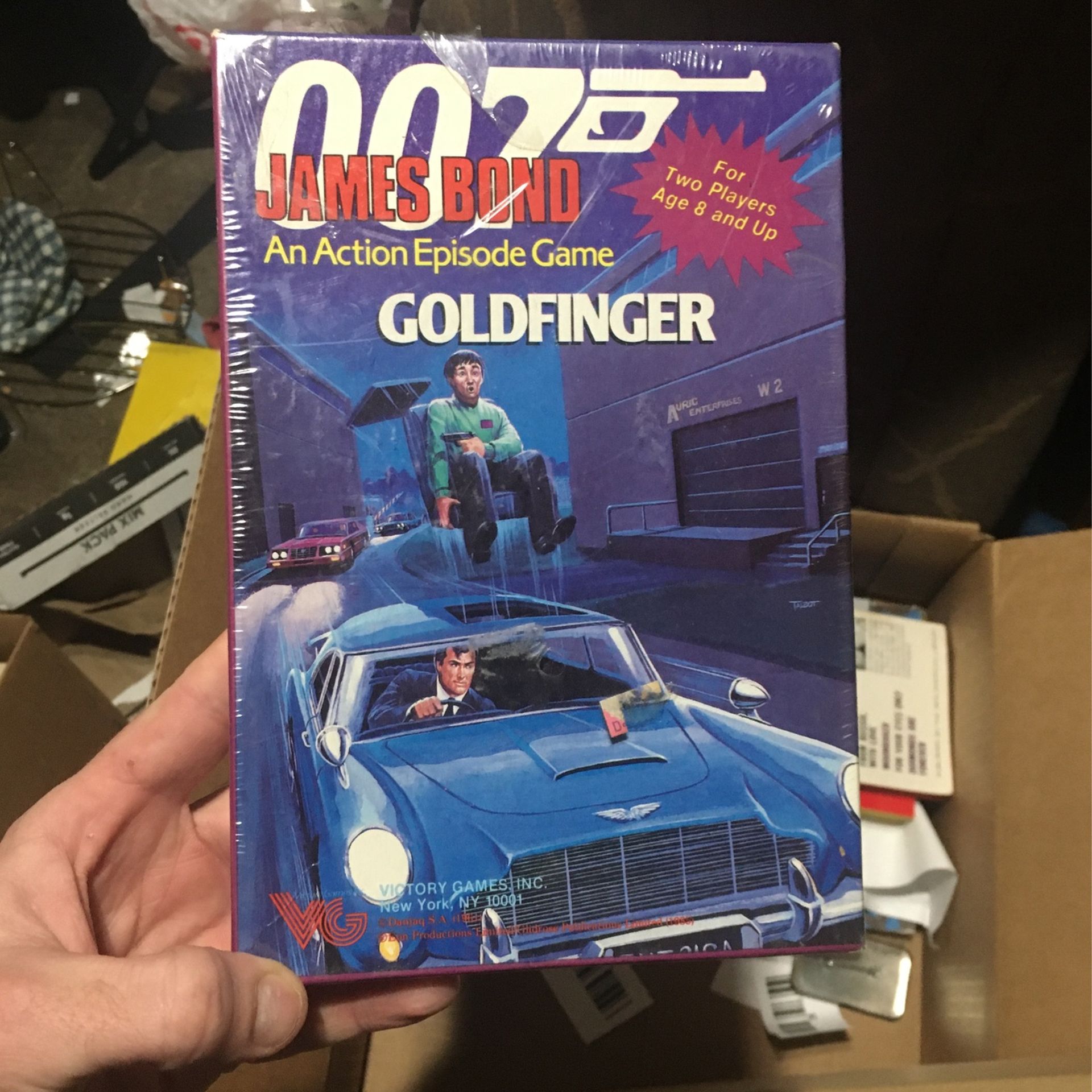 New in box James Bond goldfinger board game