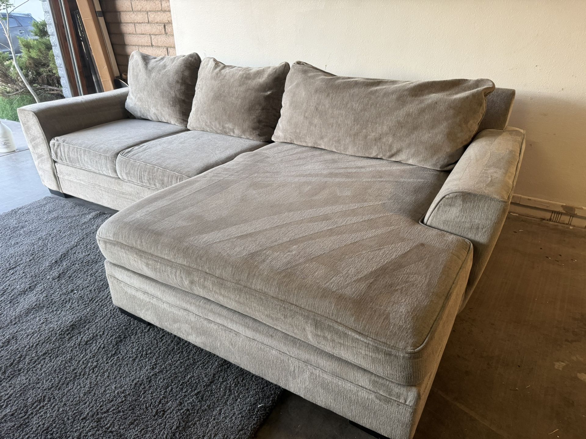 Living Spaces Sectional Sofa Couch Sala