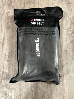 **BRAND NEW** DMoose Fitness Dip Belt for Weight Lifting, Pullup, Squats & Dips, 36" Robust Steel Chain, Comfortable Neoprene Padding, Supports 350lbs