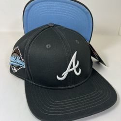 Atlanta Braves Pro standard snapback hat 🧢 40$ each 