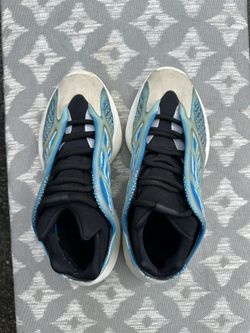 Adidas Yeezy 700 V3 Arzareth