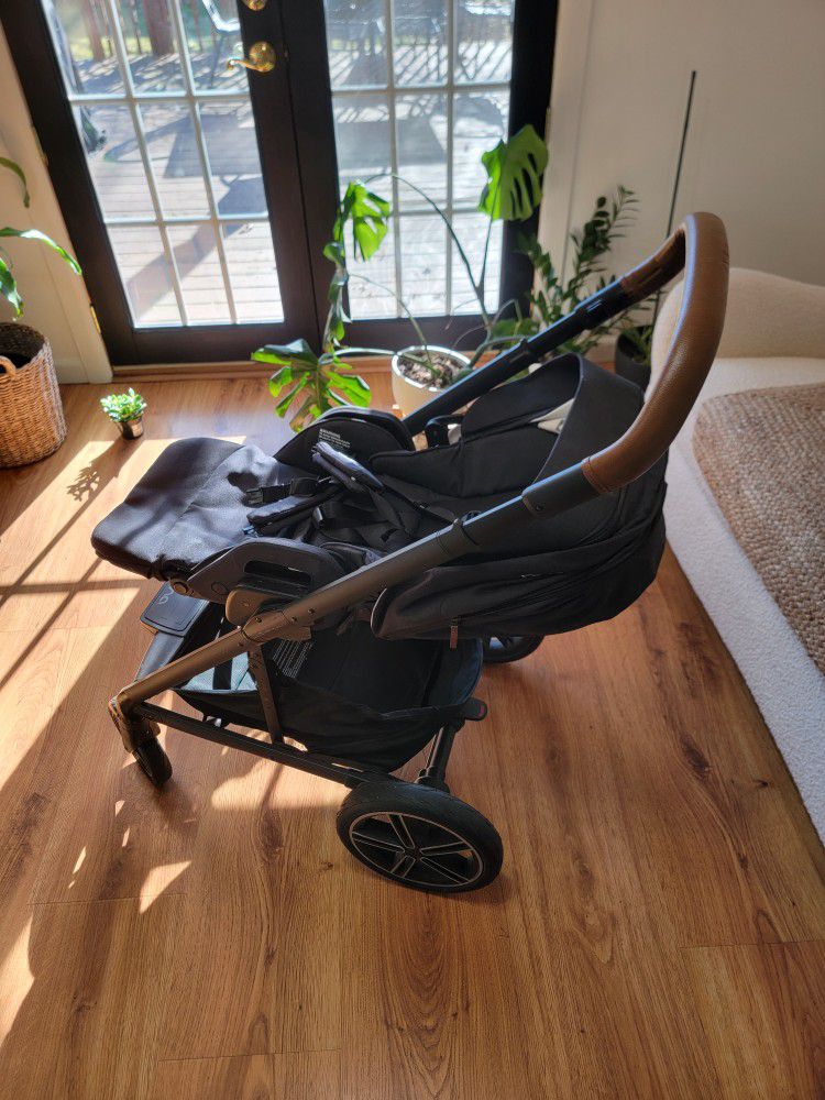 Nuna Mixx Stroller And Nuna Pipa Infant Car Seat Combo