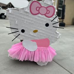 Hello Kitty Pinata