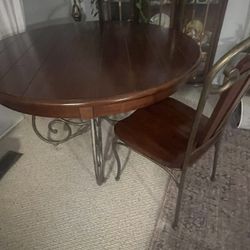 Dining Table w/ 4 Chairs