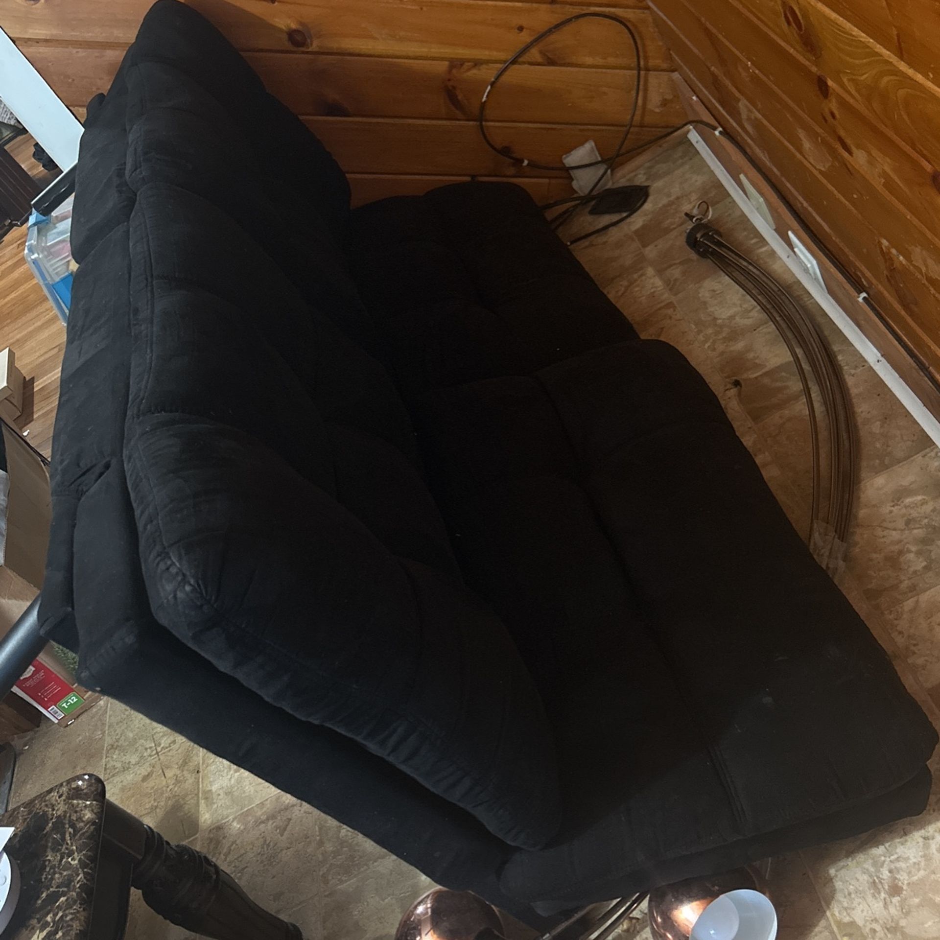 Black Futon