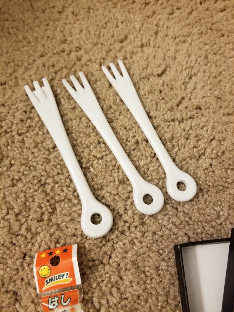 Chopsticks LOT Sushi Japan Holder Crate And Barrel Cocktail Ceramic Fork Spoon Lucky Cat Wooden Plastic Fish Tempura Wasabi Lobster Asian Foodie Roll