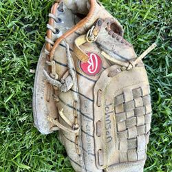 BASEBALL GLOVE 13”