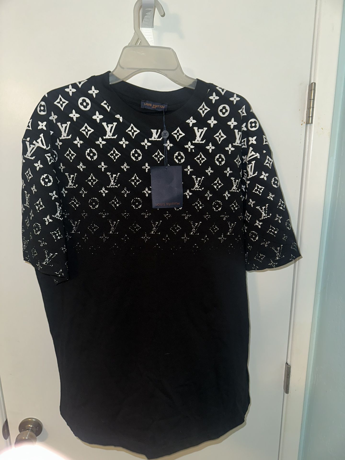 Lv Shirt