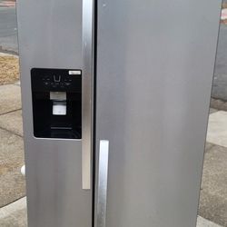 Whirlpool Refrigerator 