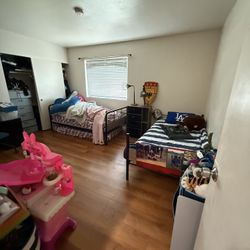 Twin Beds With Mattress