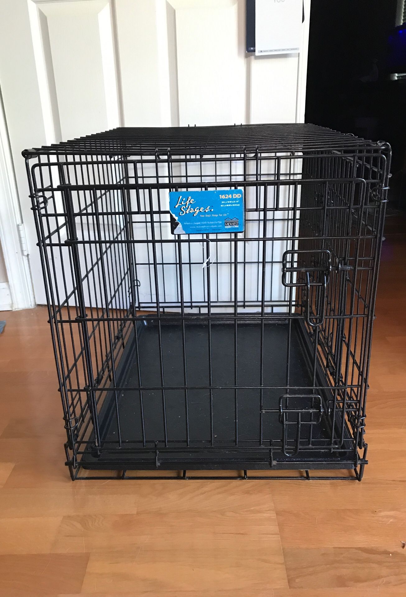 Dog crate for sale