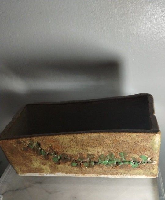 SIGNED POTTERY ART - STONEWARE POT PLANT HOLDER 8.5"×4"×3"