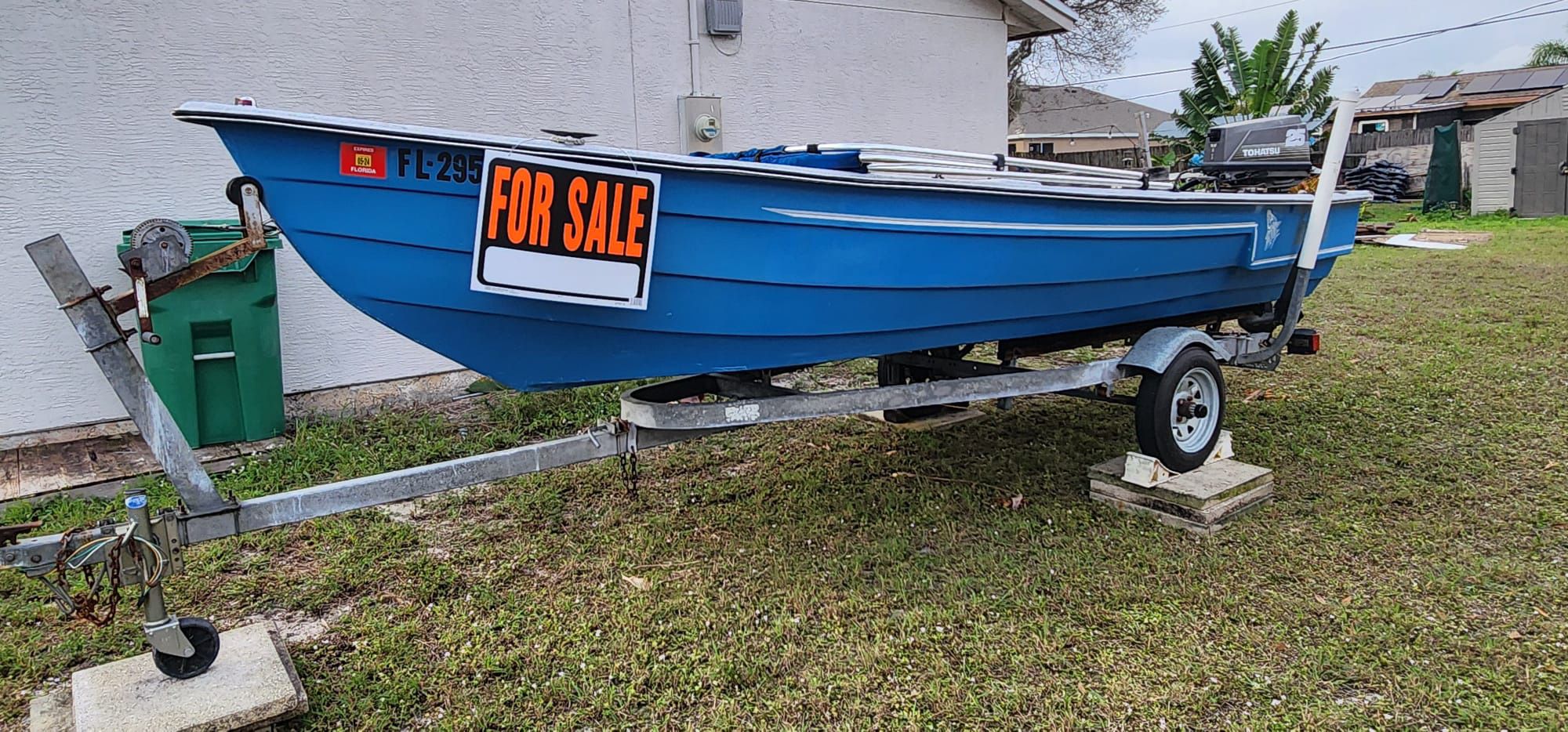 16ft boat for sale W/ Trolling Motor 