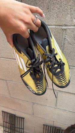 Messi F50 cleats