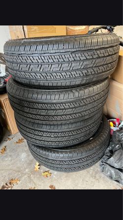 265/60/20 Bridgestone Dueler tires llantas