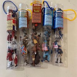 Collectible miniature toy soldiers and Pawhatan Indians