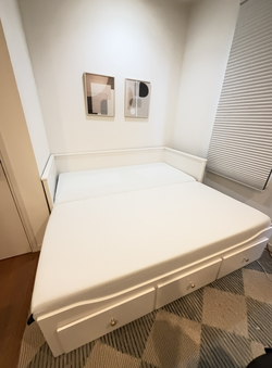 Ikea HEMNES Daybed with 3 drawers (+2 upgraded mattresses)