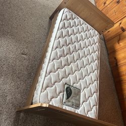 Wooden Toddler Bed 