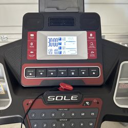 Sole F63 Treadmill