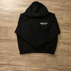 Essential hoodie (black)