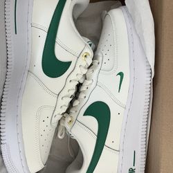 Nike Air Force 1 Low '07 LV8 40th Anniversary Sail Malachite (Size 8) for  Sale in Irvine, CA - OfferUp