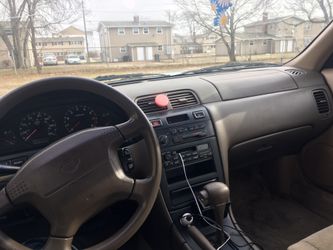 1998 Nissan Maxima