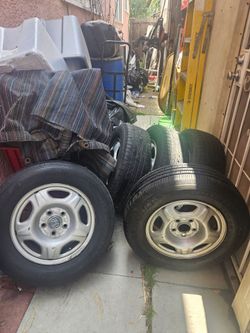 Honda crv 2002-2004 rims and tires