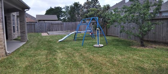 Apple Landscaping