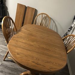Kitchen Table With 6 Chairs And 2 Leafs