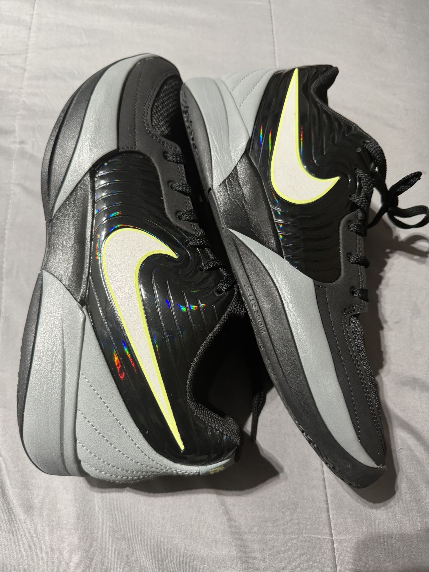 Nike Mens ja 2 Size 11 basketball Shoes