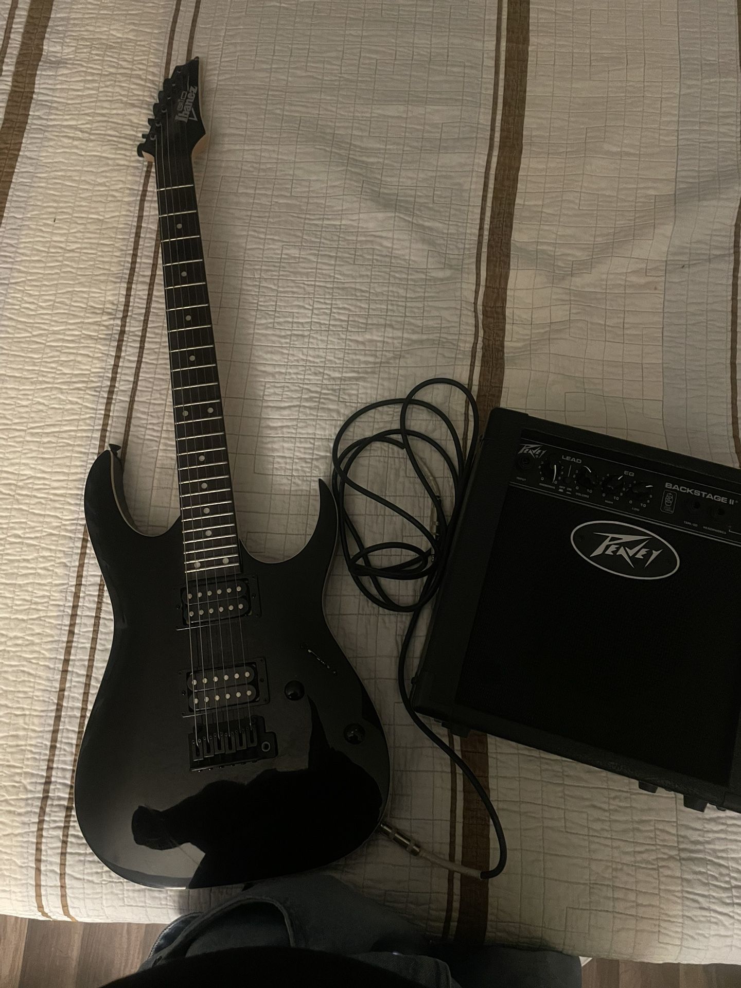 Electric Guitar and AMP (26watts)