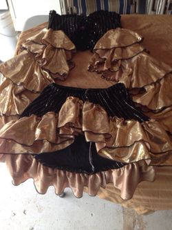 Bally dancers set