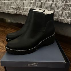 Women’s Boots Size 10 