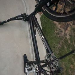 Mongoose Rebel Bmx Bike 
