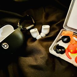 Beats Studio Buds