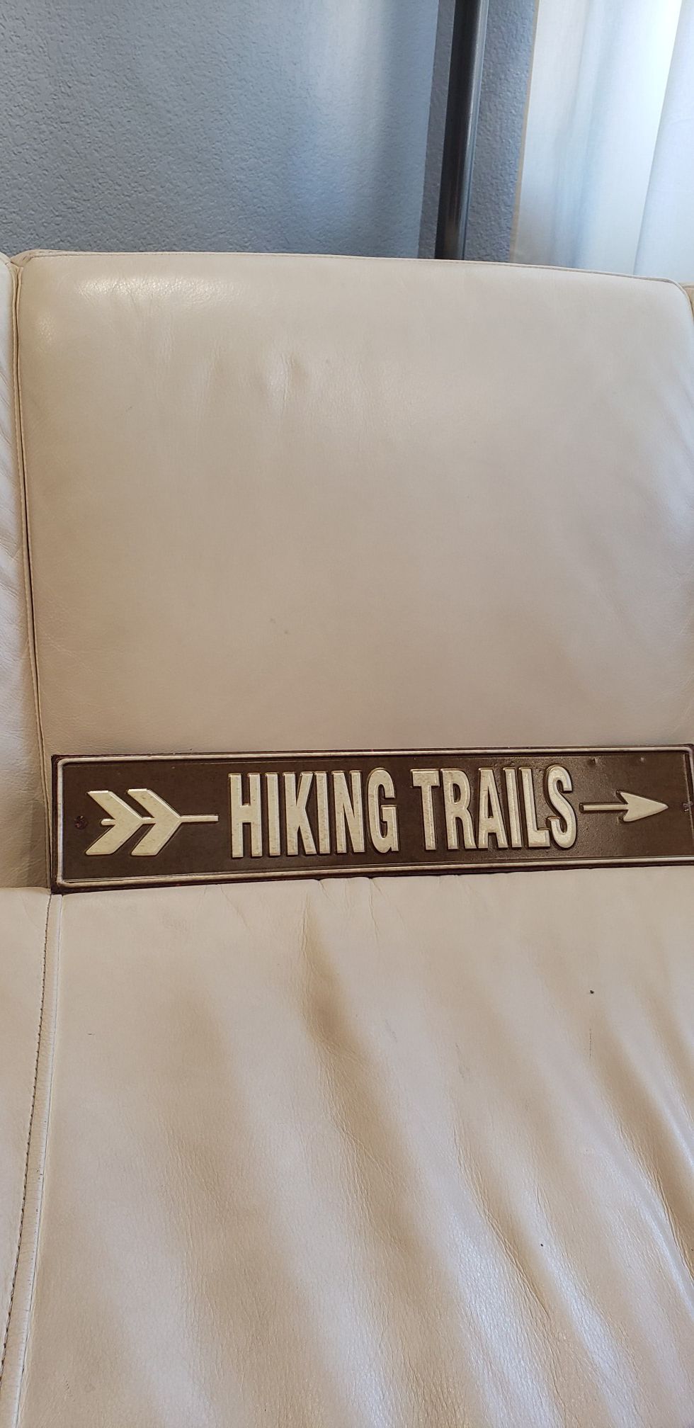NEW 18×3.5' Hiking Trails with arrow metal embossed wall or door sign decoration. Great Birthday Christmas Holiday gift for outdoor enthusiast