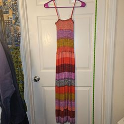 Multi-colored horizontal striped maxi dress with adjustable straps
no tags estimated size small