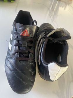 Adidas Soccer Cleats Size 5 Youth