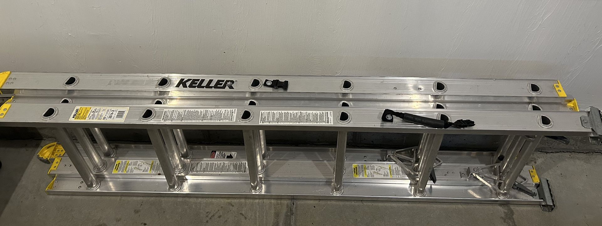 Keller Ladder - 16Foot Aluminum Compact Extension Ladder