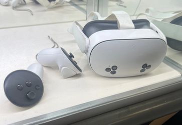 Oculus Quest Three 128GB