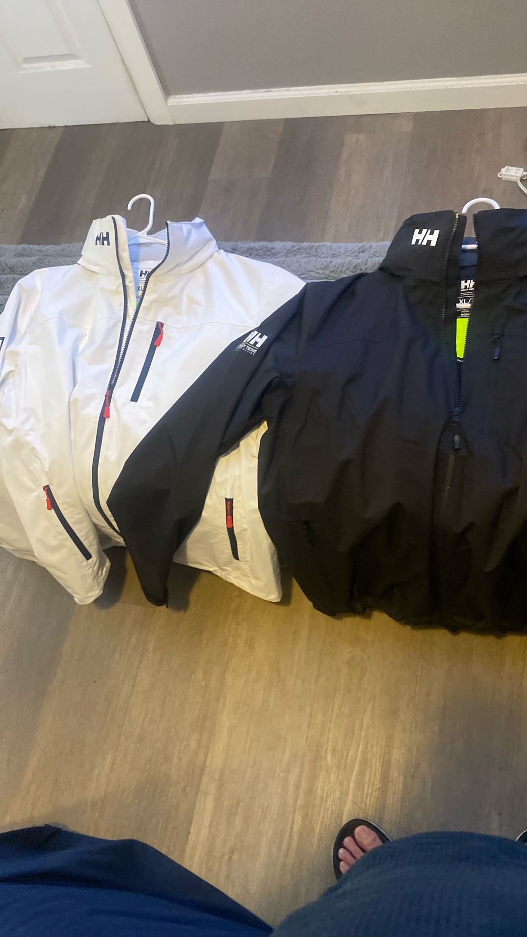 Jelly Hansen Men’s Crew Hooded Mid layer Jacket 2.0