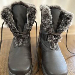 Totes Fur-lined All Weather Boots Size 7