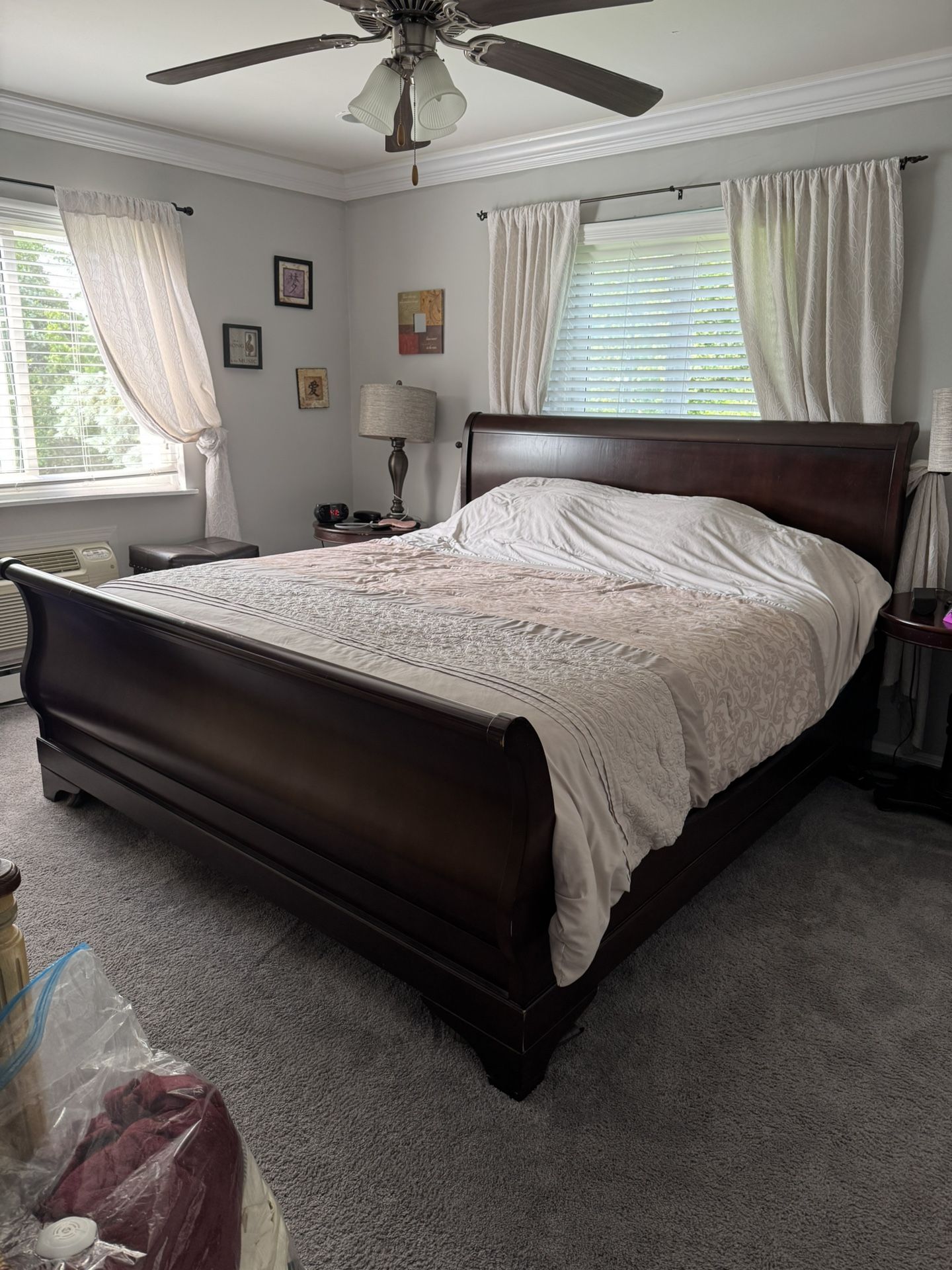 King Sleigh Bed
