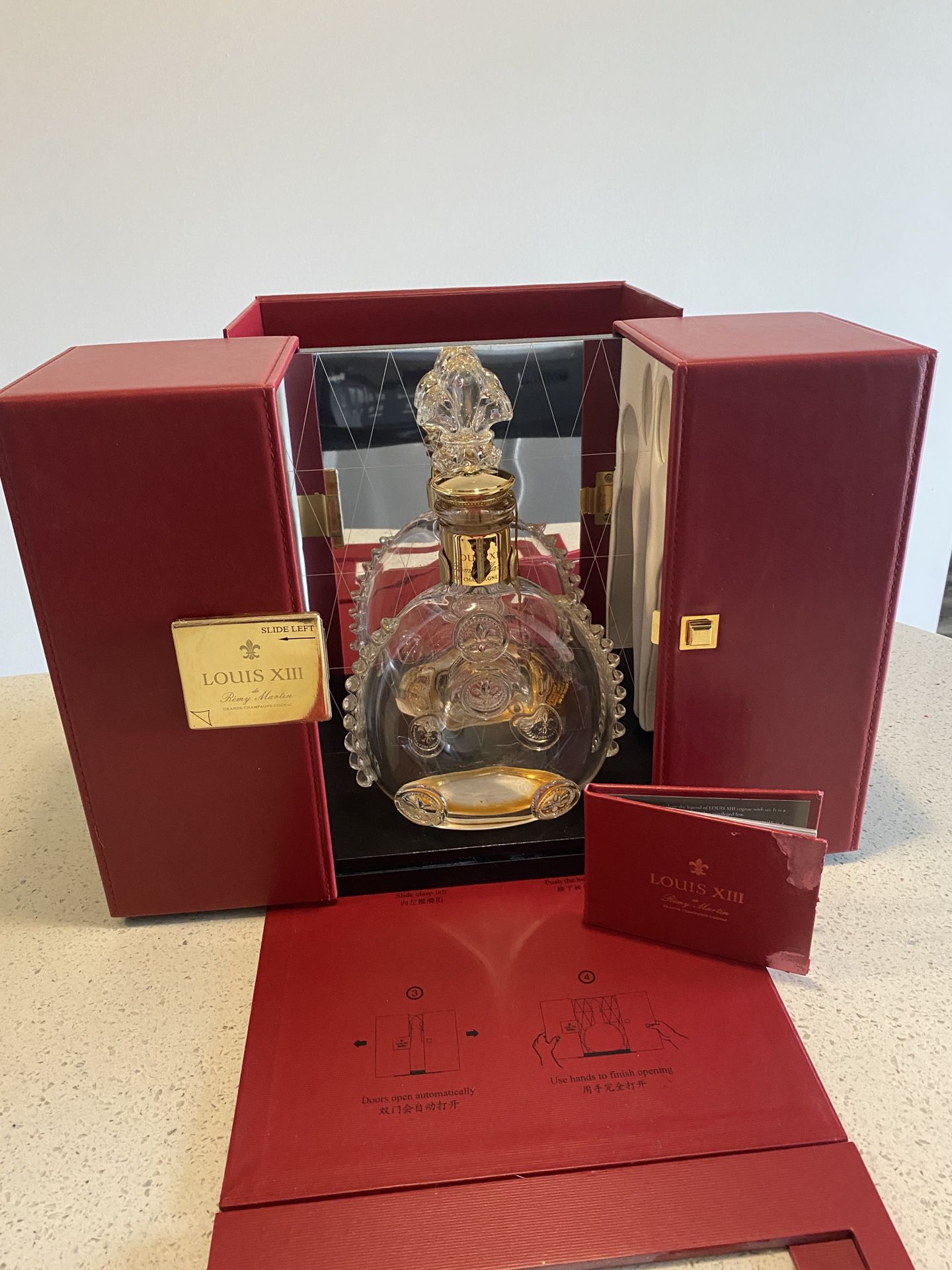 REMY MARTIN LOUIS XIII COGNAC BACCARAT CRYSTAL DECANTER BOTTLE EMPTY with  BOX