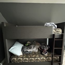 Bunk Beds (no Mattress)