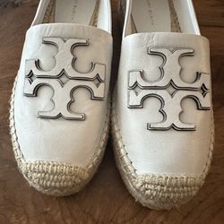 Tory Burch Flats  (6W)