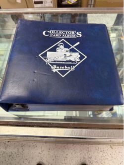 550+ Vintage Baseball Cards in Collector Binder