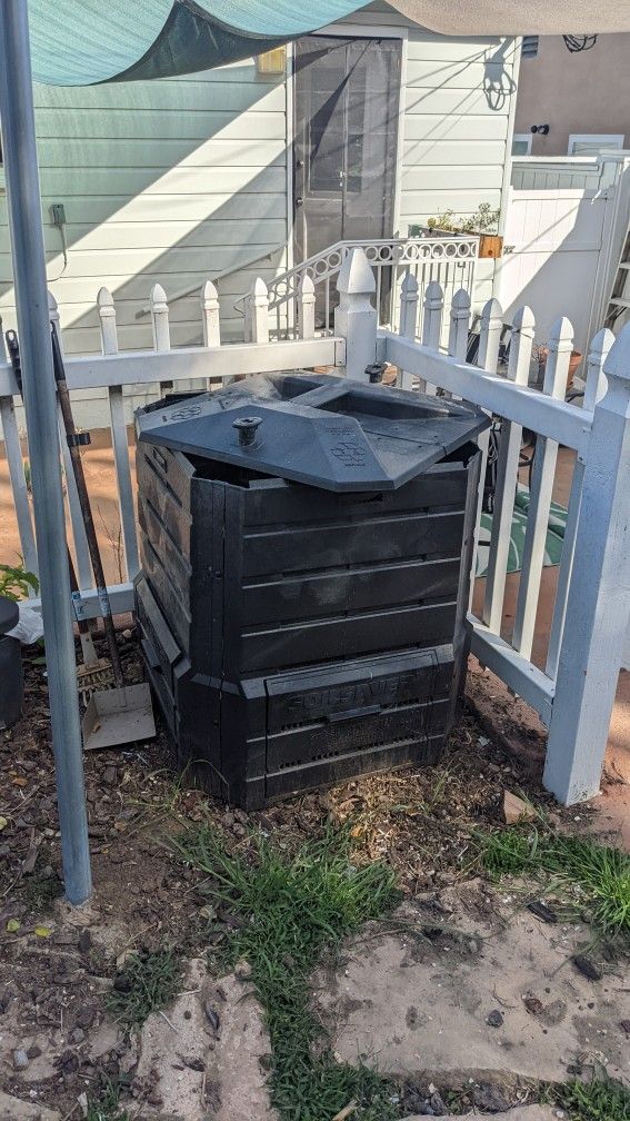 Soil Saver Compost Bin