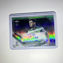 2021-22 Topps Chrome Ucl Pedro Goncalves Auto