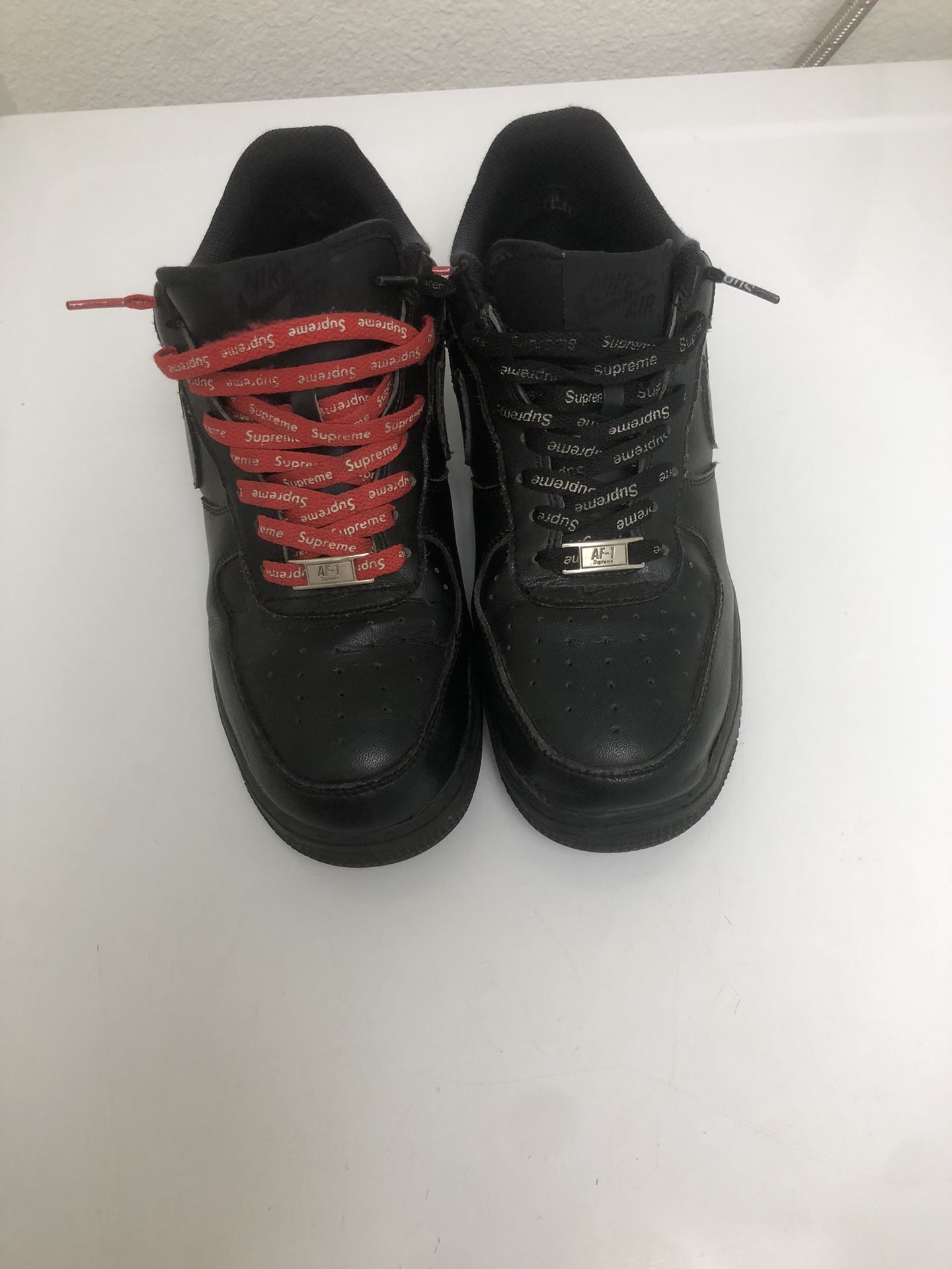 Black Supreme Air Forces 1s